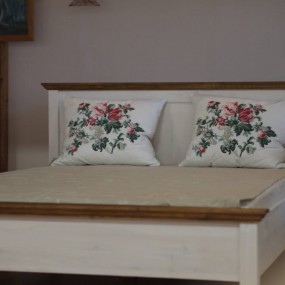 Łóżko AC Wybielające z Drewna Litego,Drewniane łóżko do Pensjonatów,