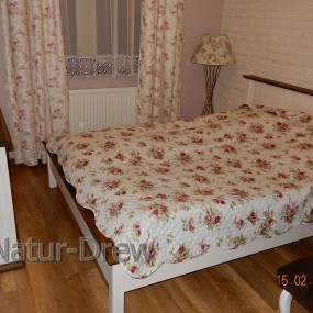Łóżko AC z kolekcji Kolonialnej - Drewniane Meble na Lata